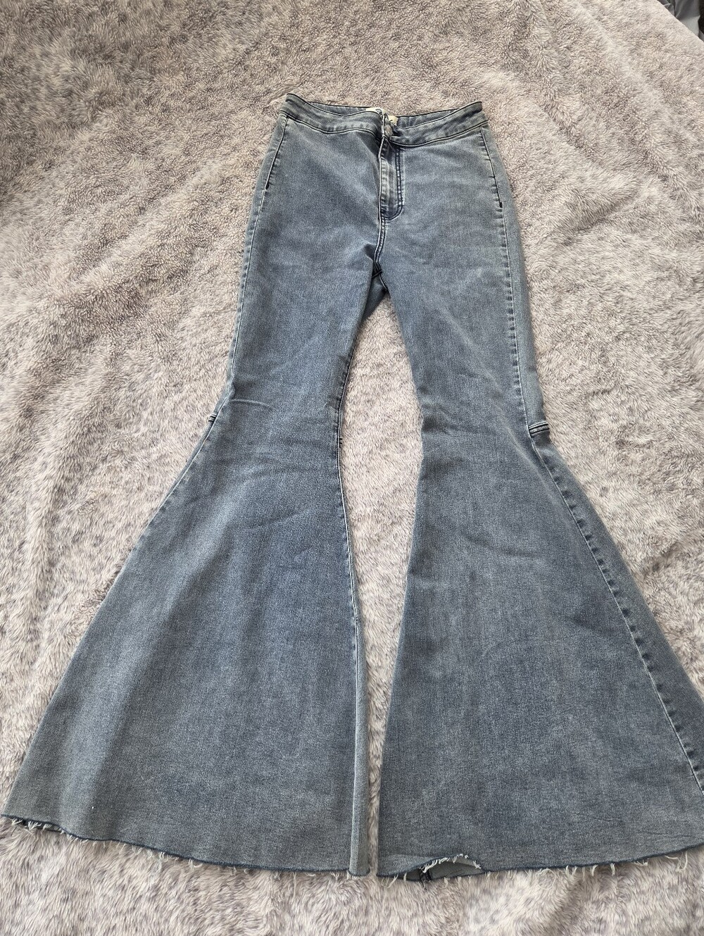 Free People We The Free Just Float On Flare Bell Bottom Jeans - Wash - Size 28